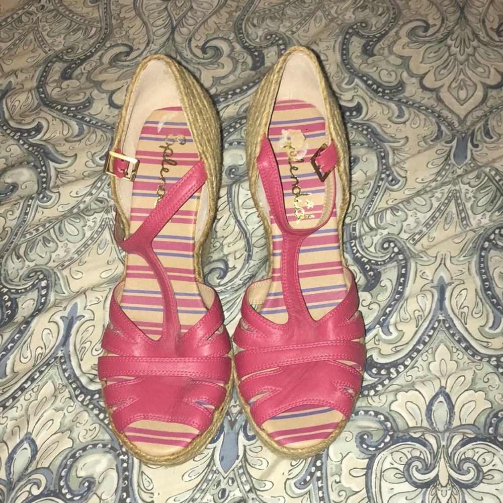 ✨SALE!✨NWOT Splendid Wedges